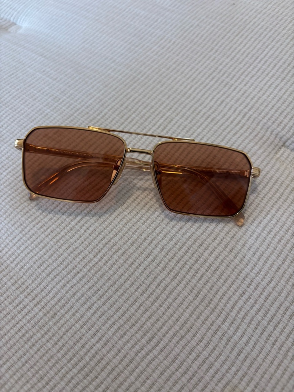 Prada gold-frame sunglasses with pink lenses - Picture 5 of 6